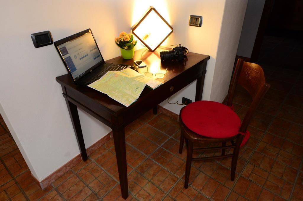 Piozzano Agriturismo Agronautaヴィラ エクステリア 写真
